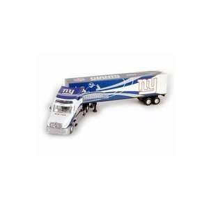  2004 Upper Deck NFL Tractor Trailers   Giants: Sports 