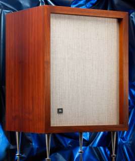   001 Vintage HiFi Speakers 130A LE 175 N1200 C 36 Lustig Walnut  