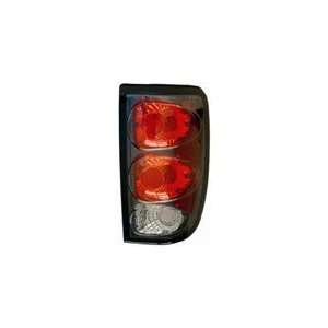  Genera Corporation 81 5611 31 Tail Lamp 95 04 Chevy BLAZR 