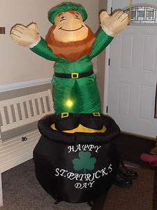 Airblown Inflatable St. Patricks Day Leprechaun n Pot of Gold 6 tall 