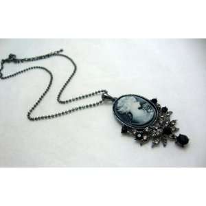  NEW Black Vintage Style Cameo Necklace, Limited.: Beauty