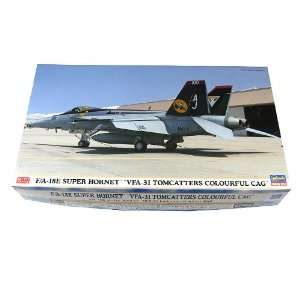   00882 1/72 F/A 18E Super Hornet US Navy VFA 31/VFA 105: Toys & Games