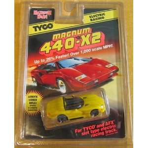   TYCO 9046 Dodge Viper Convertible   Yellow   HO Slot Car Toys & Games