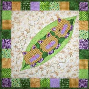  Podcats wall hanging quilt kit, Garden Patch Cats: Home 
