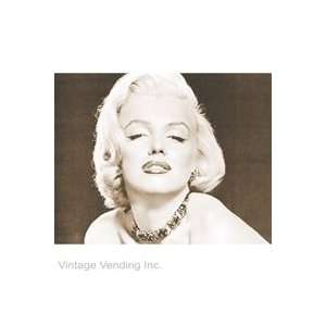  Close up Marilyn Monroe Necklace Print