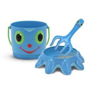   Octopus Pail with Sifter and Flex Octopus Cultivator: Toys & Games