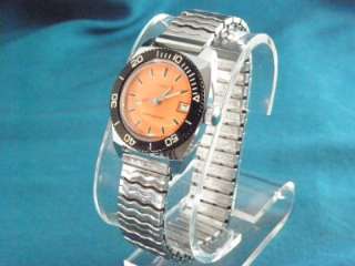   1970S LADIES TIMEX DIVERS STYLE MECHANICAL WATCH WITH STYLE!  