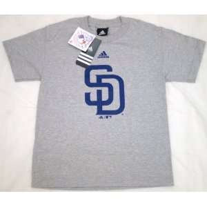 Adidas San Diego Padres Youth Extra Large Size 18 20 T shirt Team Logo 