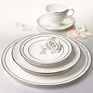  Wedgwood Icing Tea Cup Dinnerware: Home & Kitchen