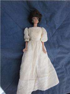 Vintage Barbie Doll Brunette Bubble Cut 1962  