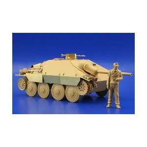  Eduard 1/35 Armor  Hetzer Mid Production for TAM: Toys 