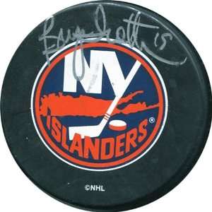  Bryan Trottier Autographed/Signed Puck: Sports & Outdoors