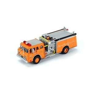    92004 HO Athearn County Fire Truck Engine # 12 Toys & Games