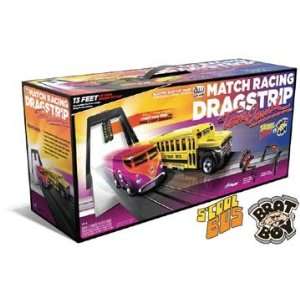   Tom Daniel Match Racing Dragstrip HO Scale Slot Car Set: Toys & Games
