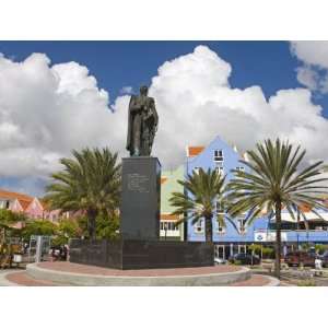 Luis Brion Statue, Brionplein, Otrobanda District, Willemstad, Curacao 
