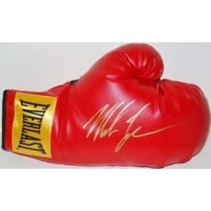  Mike Tyson SIGNED Everlast Boxing Glove GOLD SIGNATURE 