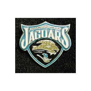  Jacksonville Jaguars Team Logo Pin (2x): Sports & Outdoors
