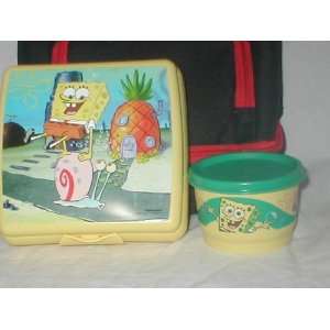   Tupperware Sponge Bob Sandwich Keeper and a Sponge Bob 4 oz Snack Cup