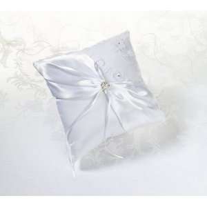  White Lace Ring Pillow