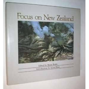  Focus on New Zealand (9780002175722) Collins Books