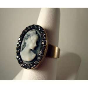  Vintage Style Cameo Ring 