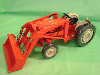 1957 FORD 641 WORKMASTER FARM TRACTOR w/ 725 LOADER Ertl 116 Scale 