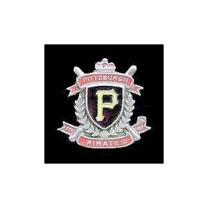  Team Crest MLB Pin   Pittsburgh Pirates: Sports & Outdoors