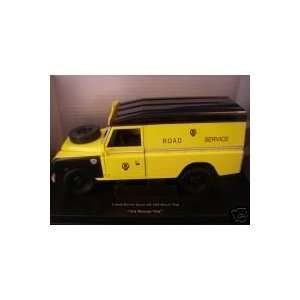  Land Rover Series III109 Hard Top AA Rescue Van Toys 