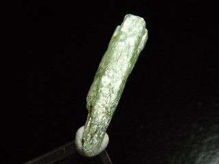 Kyanit / Disthen Kristall 44 mm   seltene grüne Farbe   Tansania 