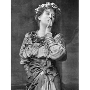Ellen Terry English Actress in the Role of Imogen in Shakespeares 