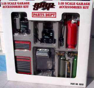 18 GMP 8 Piece Garage Mechanic Accessory Shop Tool Diorama Set 9010 