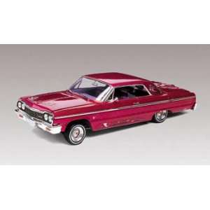    Monogram 1/25 1964 Chevy Impala Hardtop Lowrider Kit Toys & Games