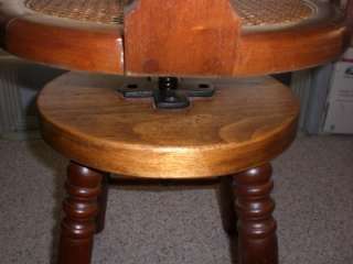 ANTIQUE ADJUSTABLE HEIGHT SWIVEL PIANO CHAIR STOOL  